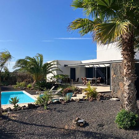 Majanicho Rock - Villa With Heated Pool Лахарес Экстерьер фото