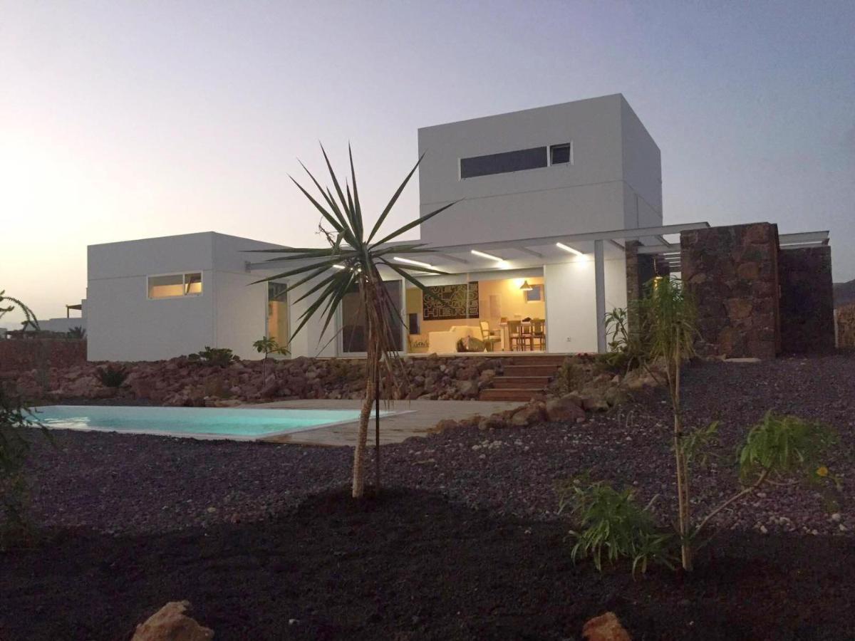 Majanicho Rock - Villa With Heated Pool Лахарес Экстерьер фото
